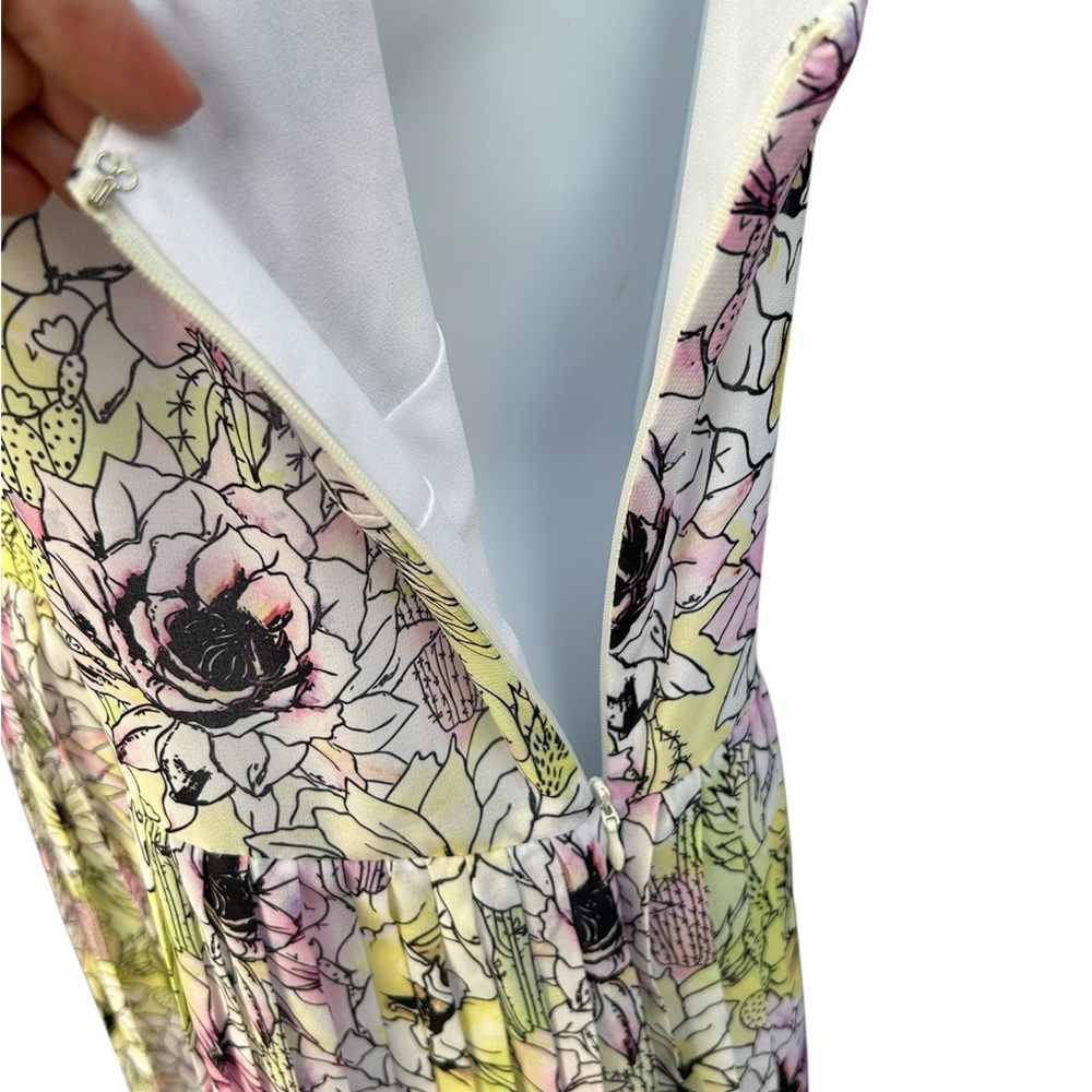 Willow & Thread Dress - Picture 5 of 5